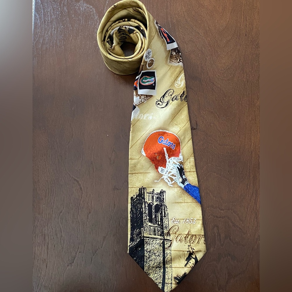 Florida Gators Men’s 100% Silk Necktie featuring All Over Abstract Design